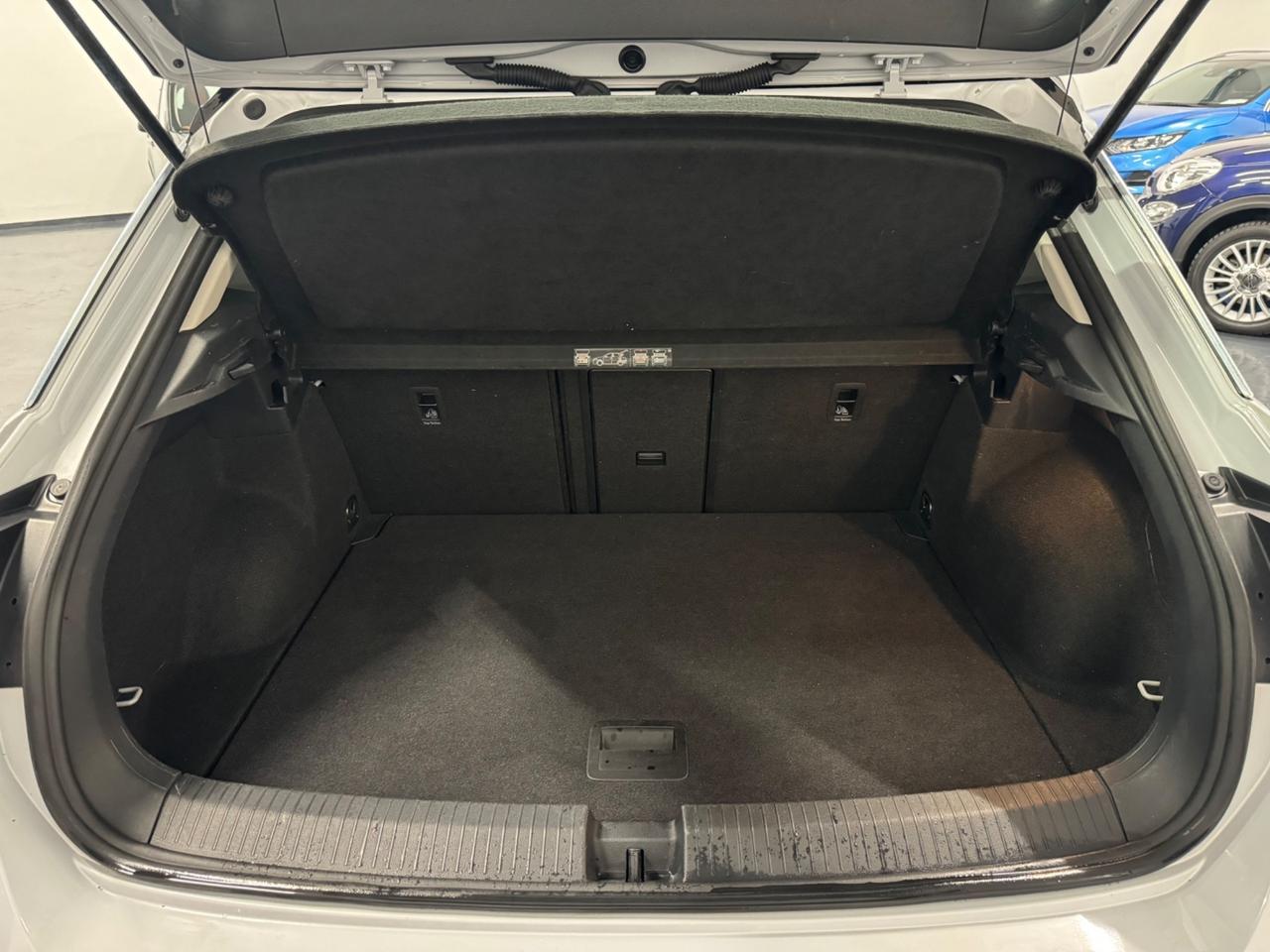 Volkswagen T-Roc 1.0 TSI Style LED! PROMO!