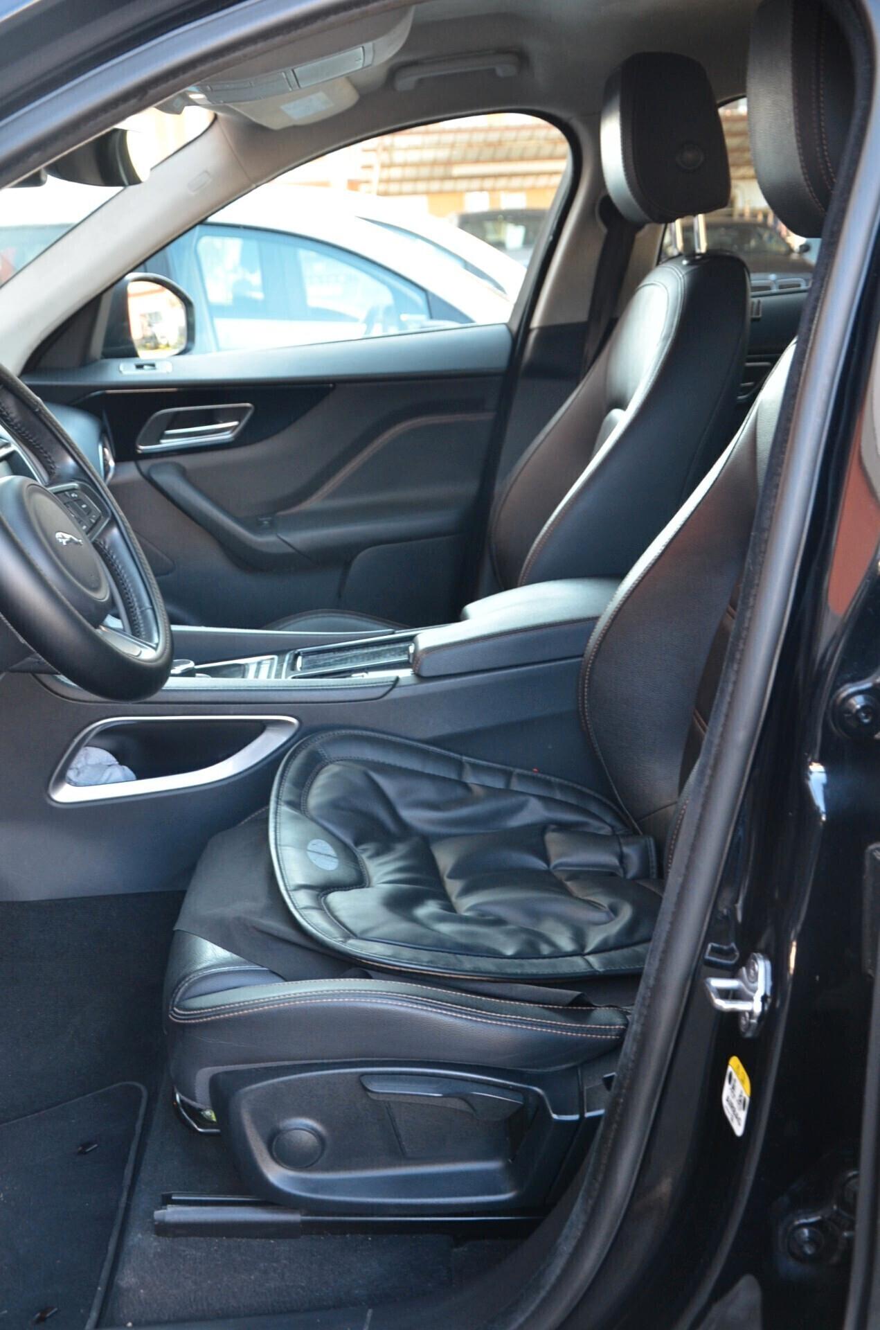 Jaguar F-Pace 2.0 D 180 CV AWD aut. Prestige