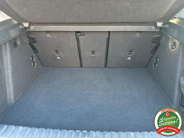 BMW 118 i 5p. Advantage Automatica Led