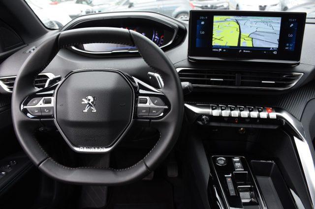 PEUGEOT 3008 BlueHDi 130 S&S EAT8 Allure **SOLO 3000KM!!!**