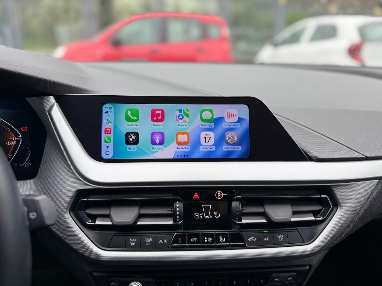 Bmw 116 116d 5p. Business Advantage