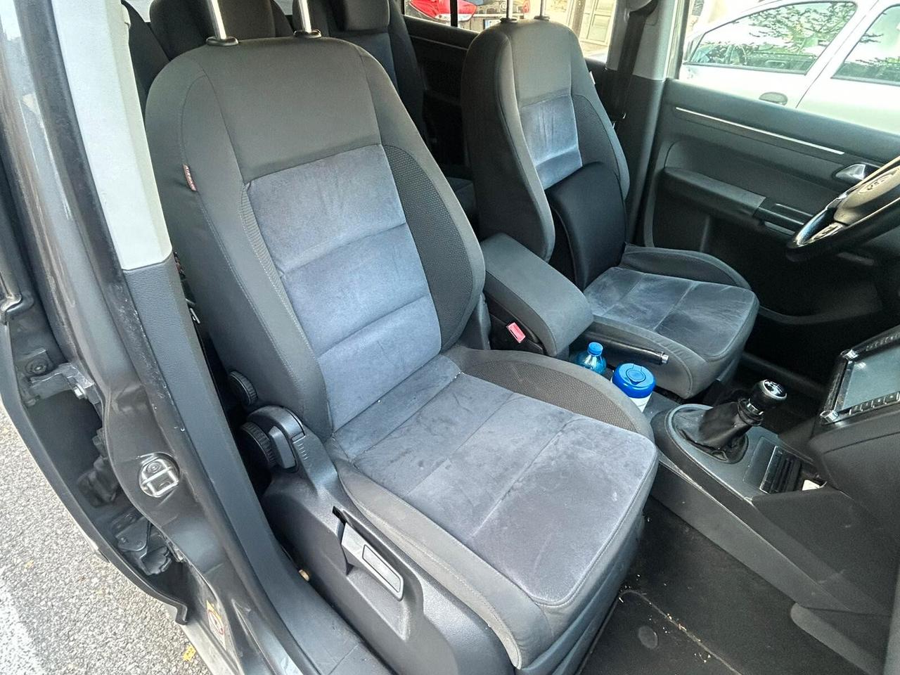 Volkswagen Touran 2.0 tdi Highline - ANCHE PER NEOPATENTATI