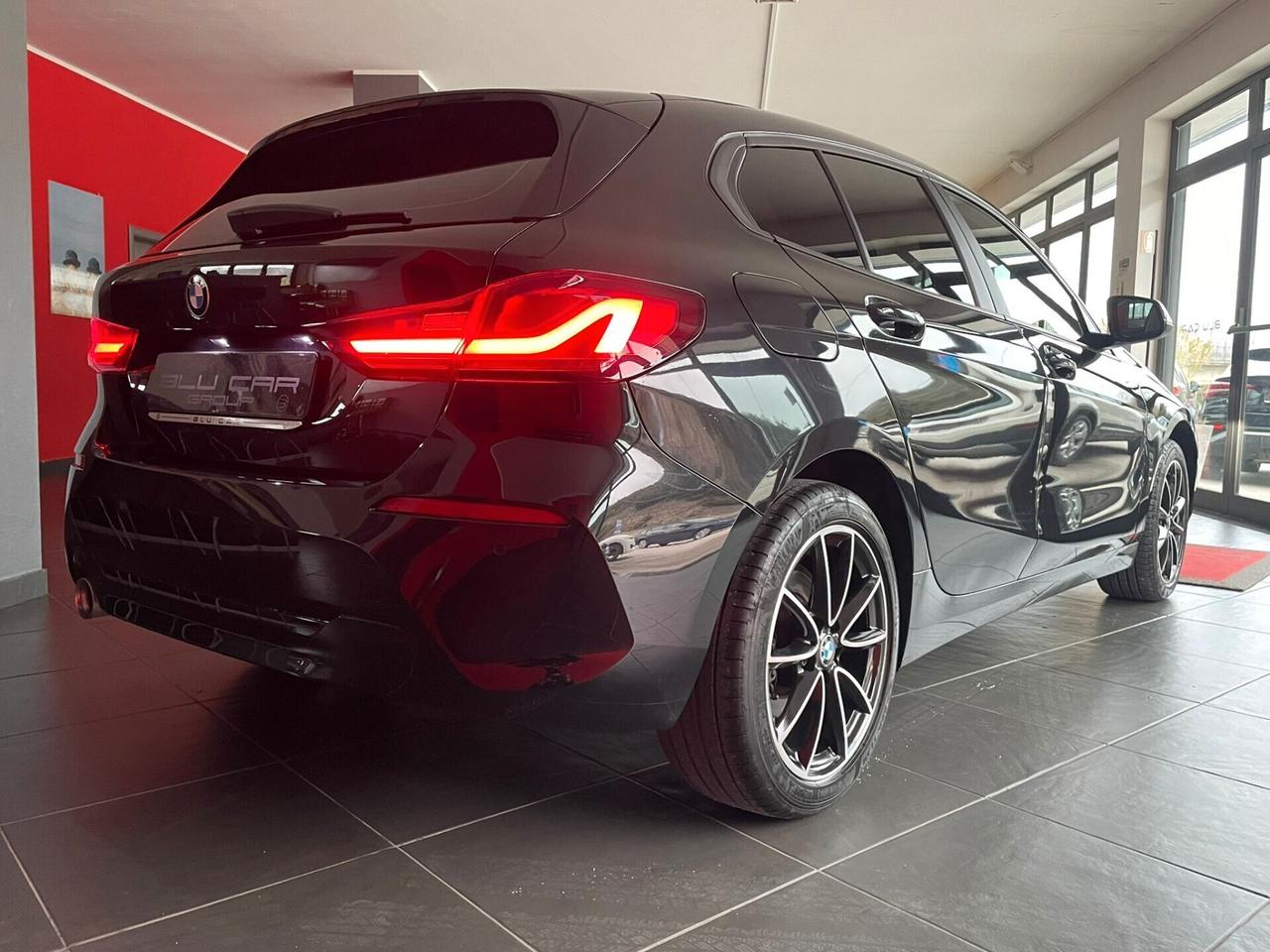 BMW 116d SPORT AUT 116cv *COCKPIT*