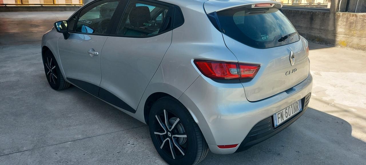Renault Clio dCi 8V 75 CV Start&Stop 5 porte Energy Duel