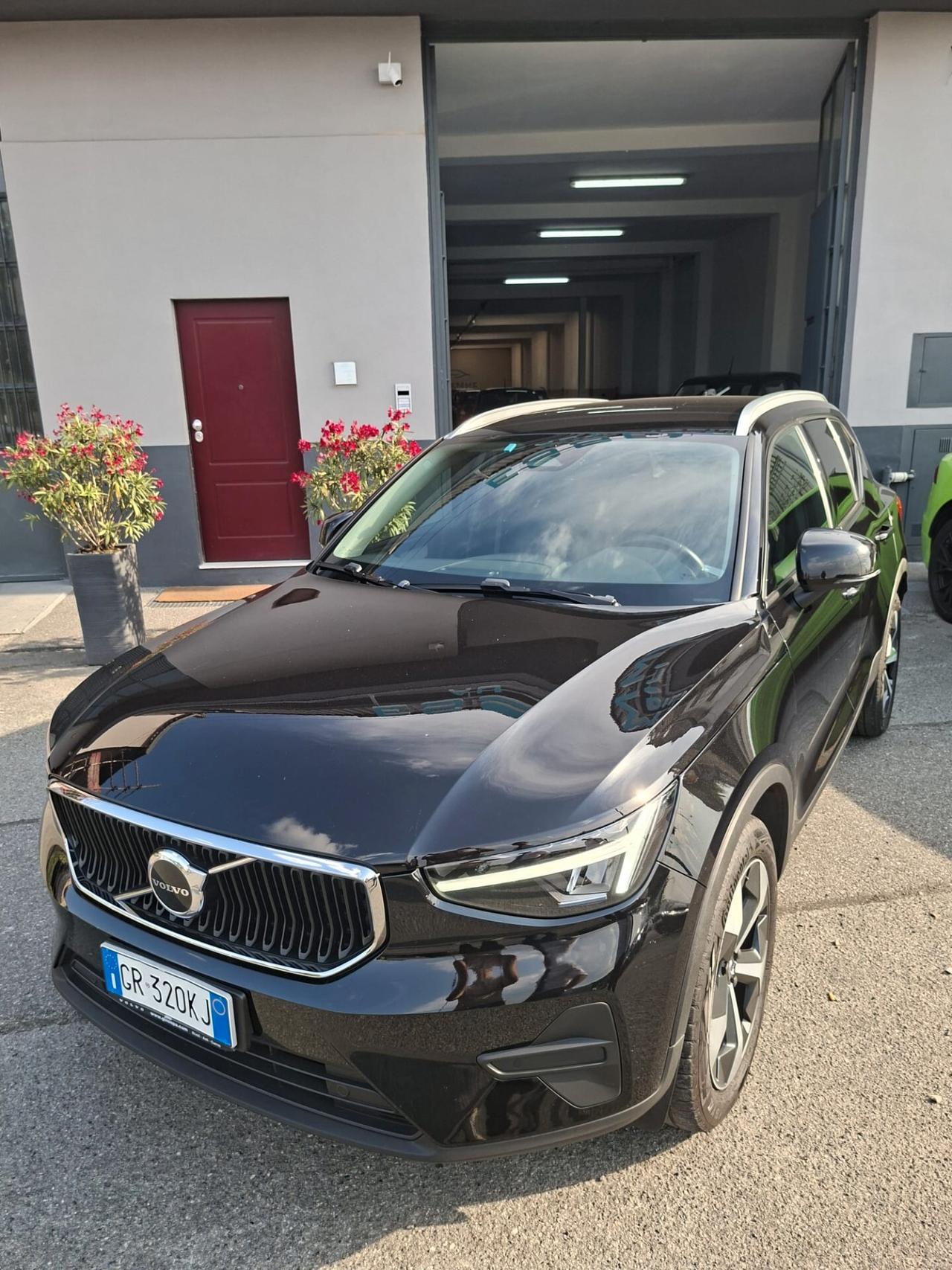 Volvo XC40 B3 automatico Core AUTOCARRO N1 5 POSTI!