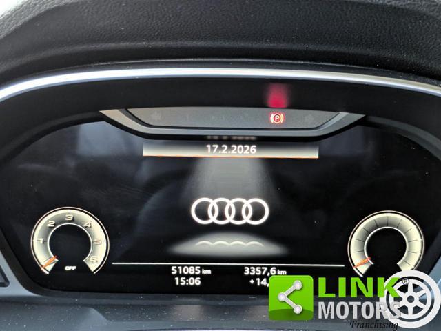 AUDI Q3 35 TDI S tronic Identity Black Business Advantage