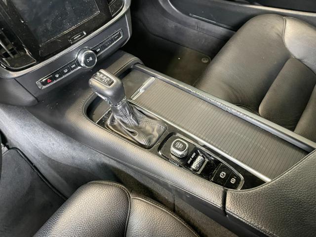 VOLVO V90 D5 AWD GEARTRONIC MOMENTUM