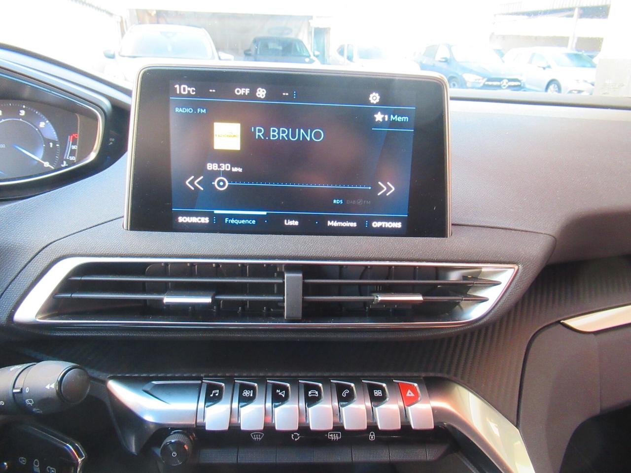 Peugeot 3008 BlueHDi 130 S&S Business