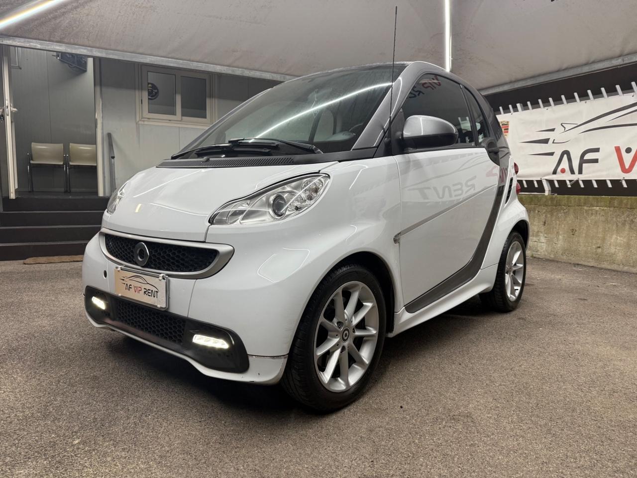 Smart ForTwo 1000 52 kW MHD coupé passion
