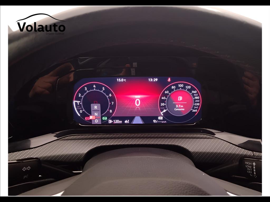 VOLKSWAGEN Golf VIII 2020 - Golf 1.5 etsi evo R-Line 130cv dsg