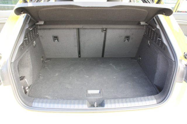 AUDI A3 allstreet 40 TFSI e S tronic Identity Contrast