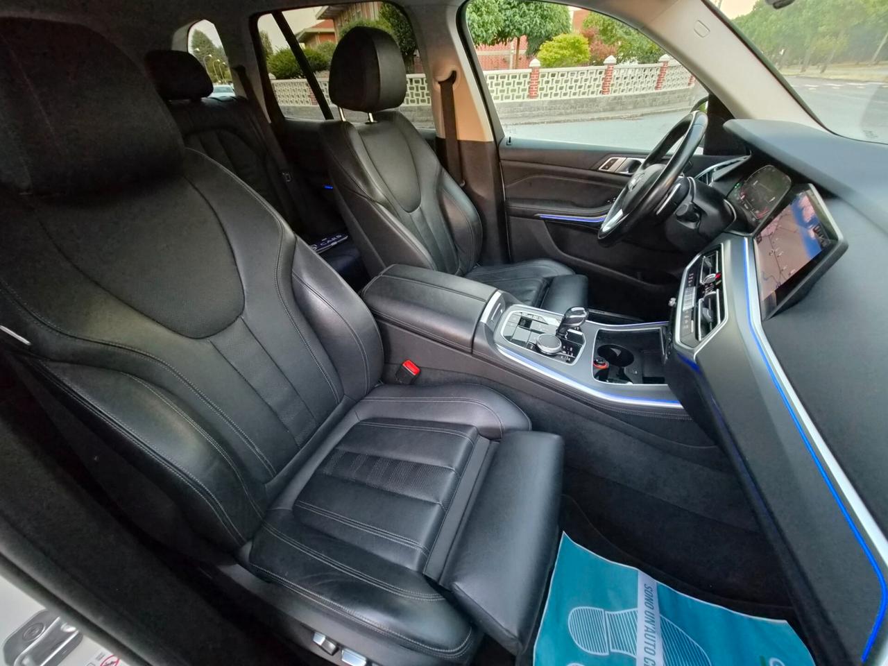 Bmw X5 xDrive30d xLine Euro 6 D temp full optional