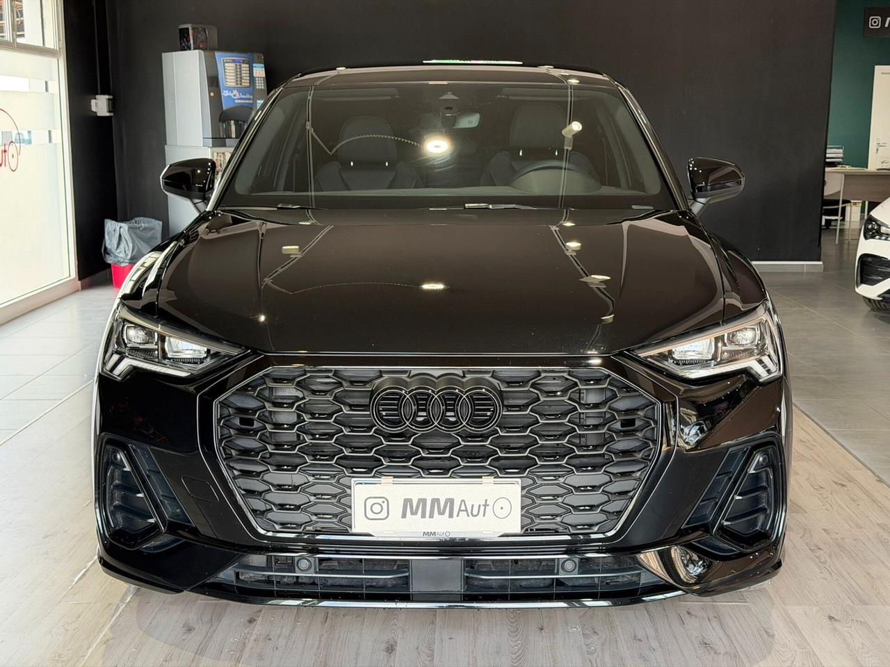 Audi Q3 SPB 35 TDI S-Tronic S-Line Identity Black