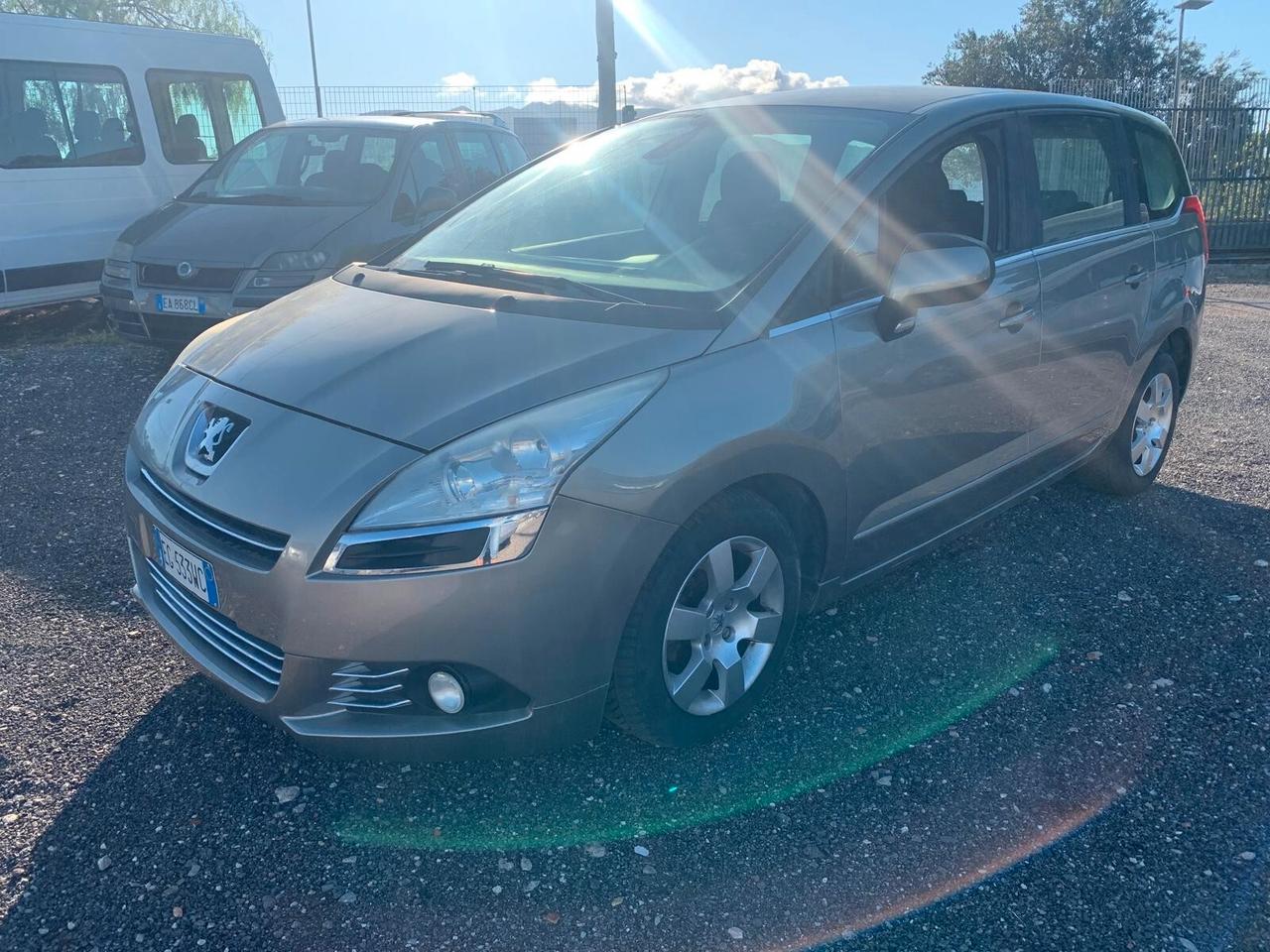 Peugeot 5008 1.6 HDi 112CV Premium