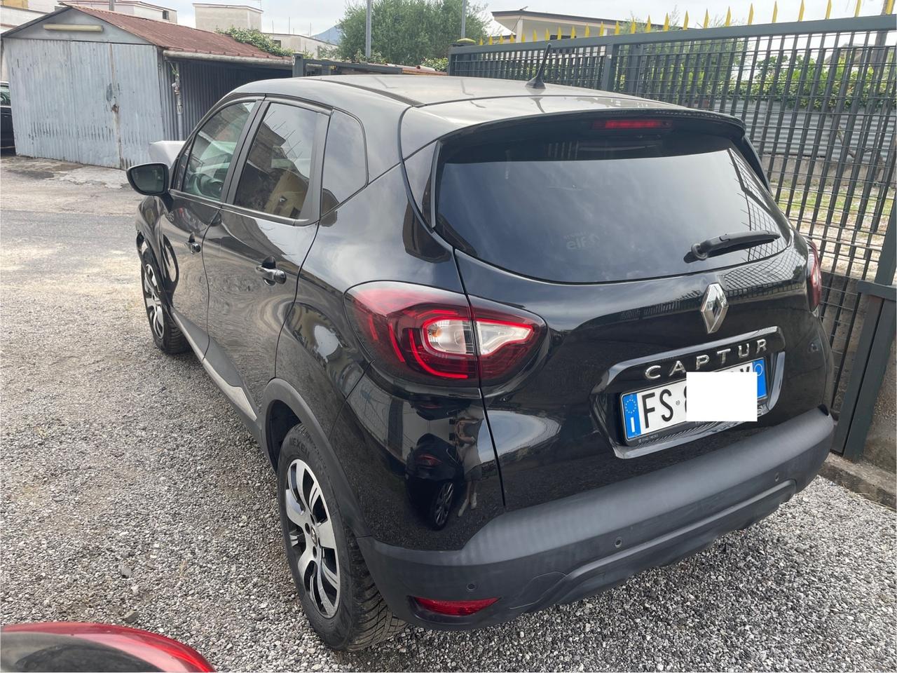 Renault Captur 1.5dci 90cv SINISTRATO 2019
