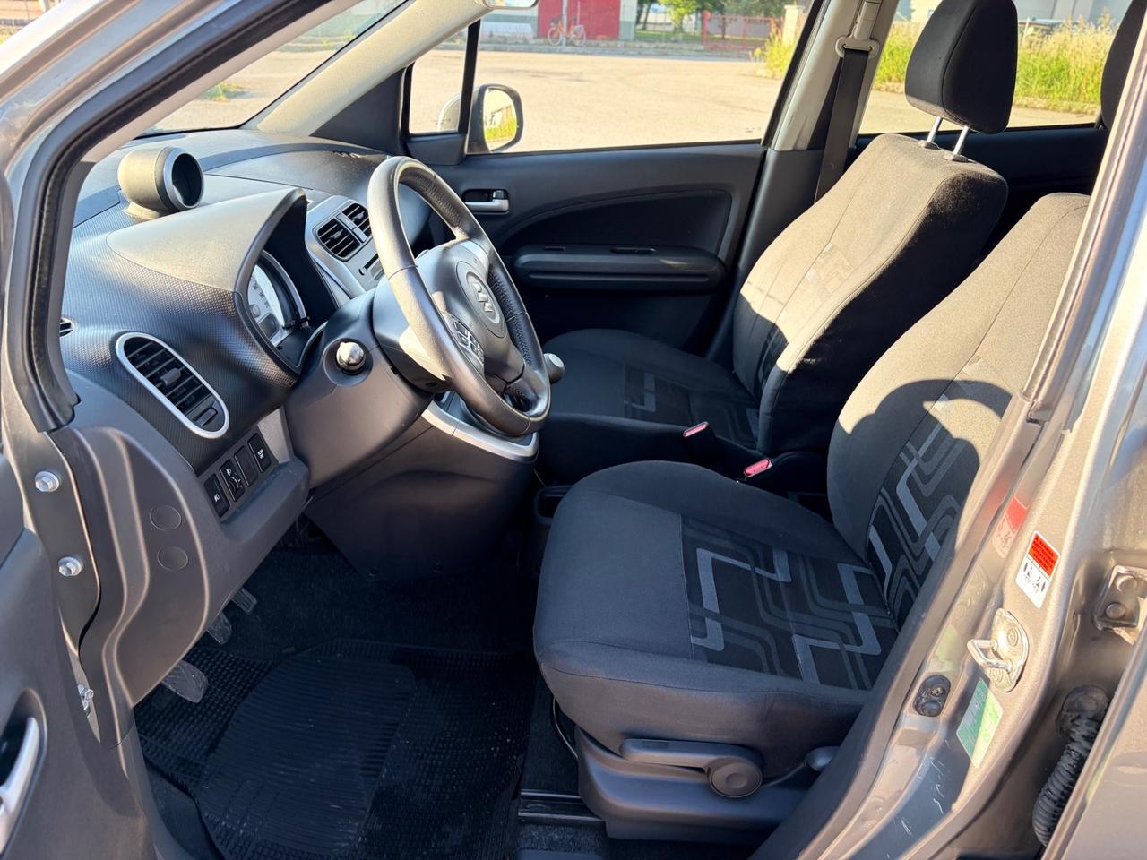 Suzuki Splash 1.0 benzina 2011