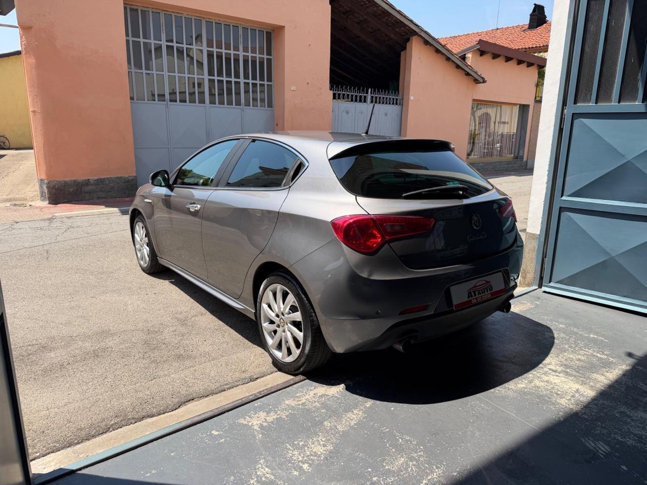 Alfa Romeo Giulietta 2.0 JTDm-2 140 CV Distinctive