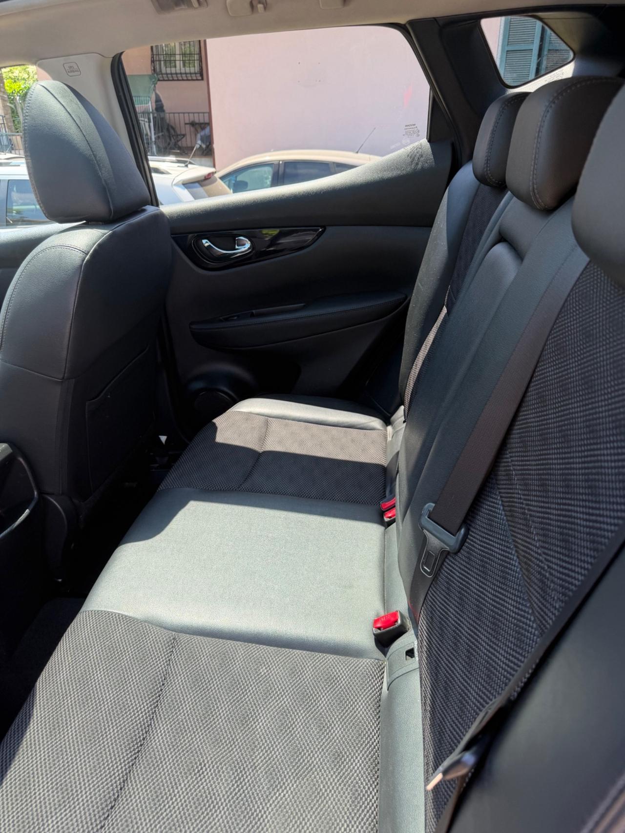 Nissan QASHQAI 1.6 dCi TEKNA TETTO FULLOPT 360CAM