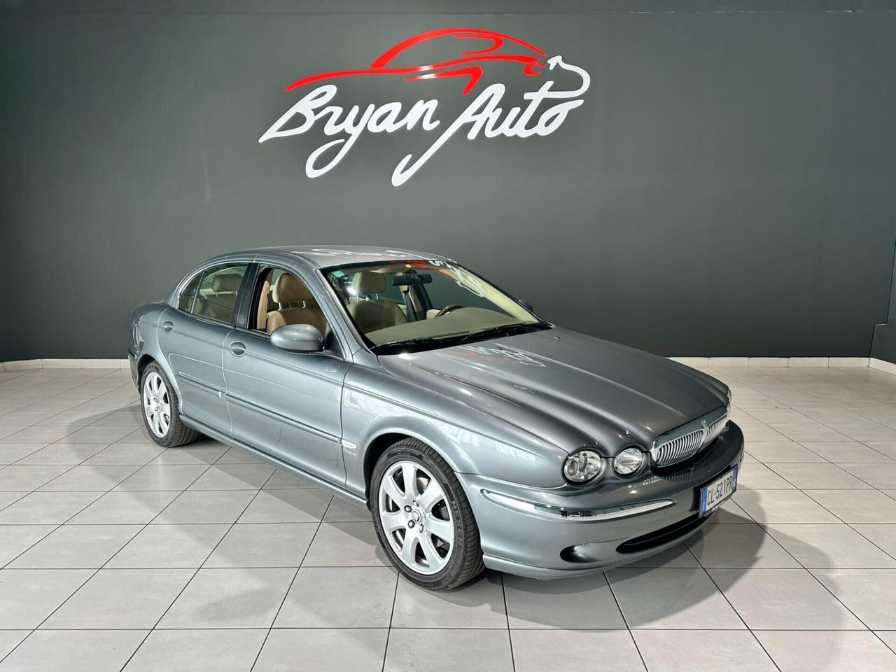 Jaguar X-Type 2.5 V6 24V cat Executive
