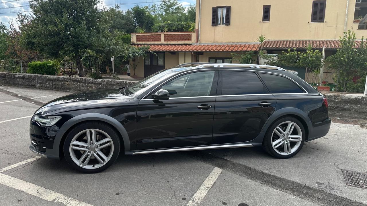 Audi A6 allroad 3.0 TDI 218 CV S tronic Business Plus