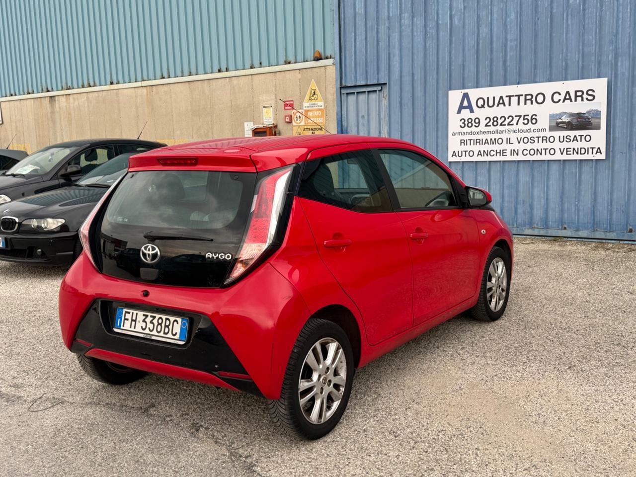 Toyota Aygo 1.0 VVT-i 69 CV 5 porte x-cool TSS