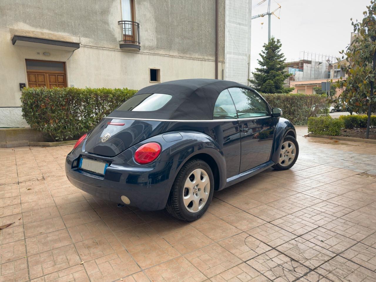 Volkswagen New Beetle 1.6 Cabrio
