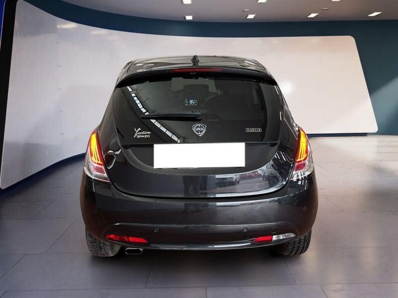 Lancia Ypsilon III 2021 1.0 firefly hybrid Gold s&s 70cv