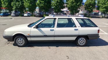 Renault R 21 Nevada 1.7 GTS e Gancio traino
