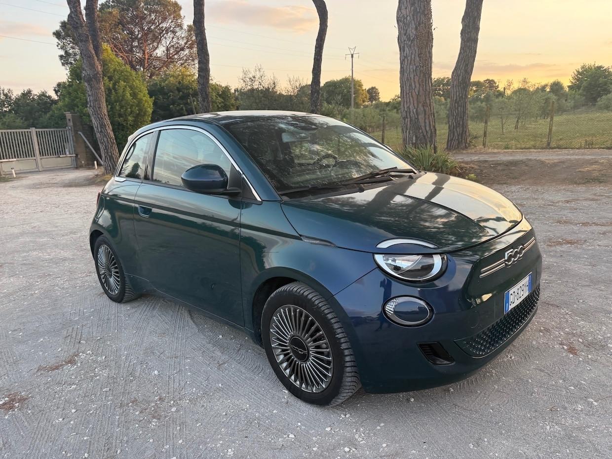 Fiat 500 500e Berlina 42 kWh Icon