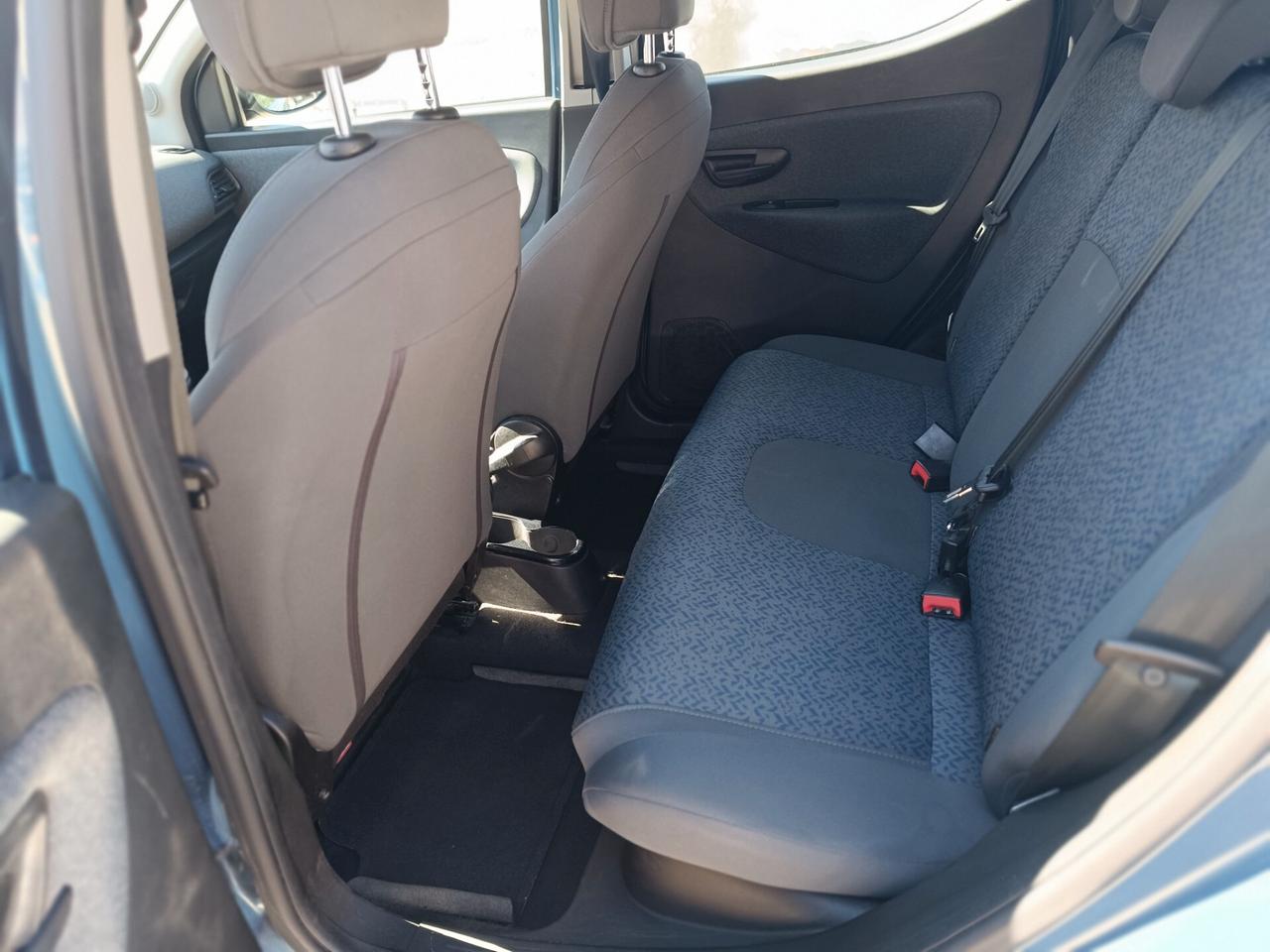 Lancia Ypsilon 1.0 FireFly 5 porte S&S Hybrid Gold