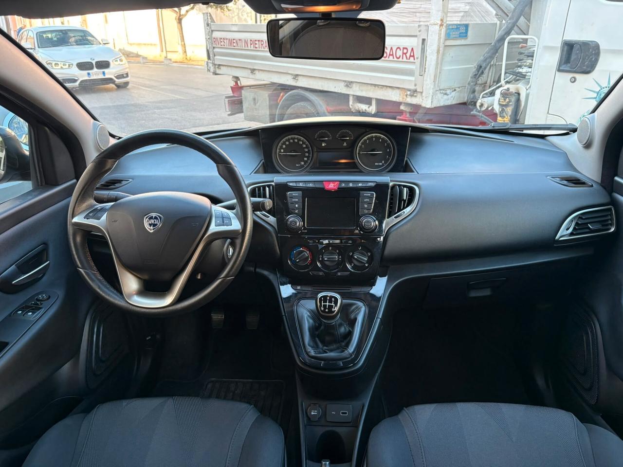 LANCIA YPSILON 1.2 BENZINA ANNO 2020 51KW PERFETTA