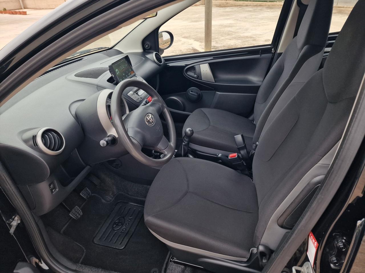 Toyota Aygo 1.0 12V VVT-i 5 porte Connect