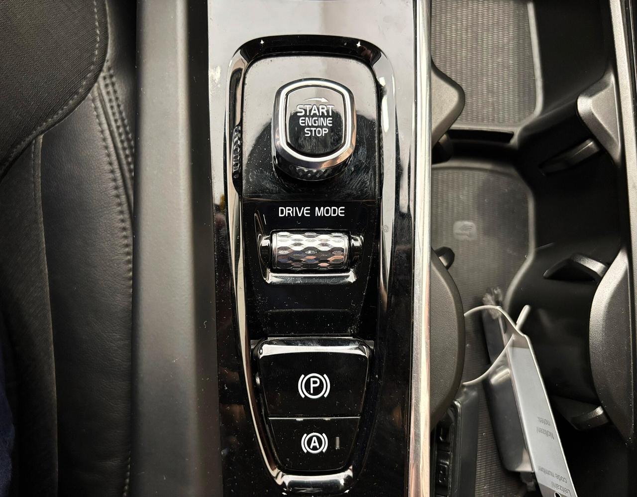 Volvo XC60 B4 AWD 2.0 DIESEL *COME NUOVA*