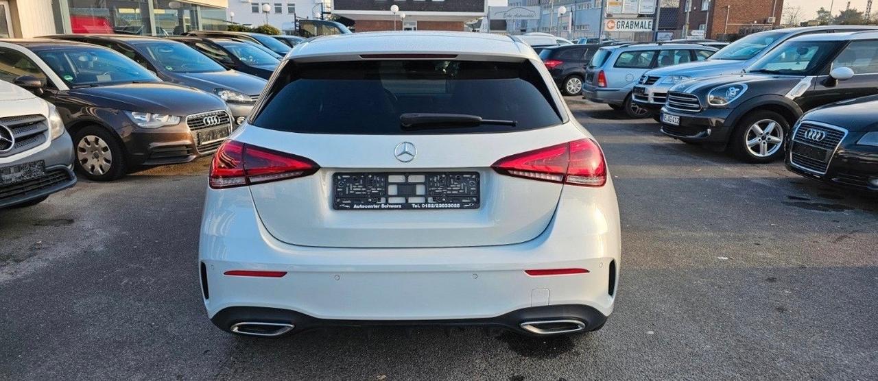 Mercedes-benz A 180d Automatic Premium AMG Line Pack night