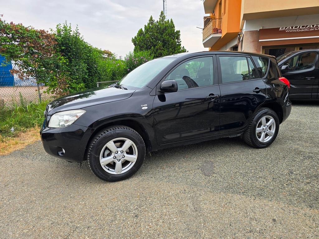 Toyota RAV 4 RAV4 2.2 D-4D 136 CV Luxury