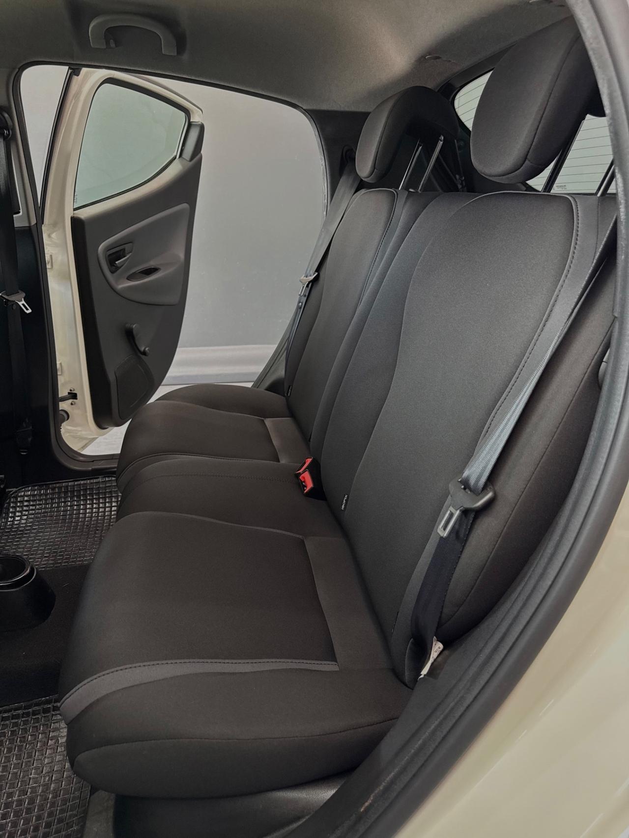 Lancia Ypsilon 1.2 Benzina Gold 44000 KM