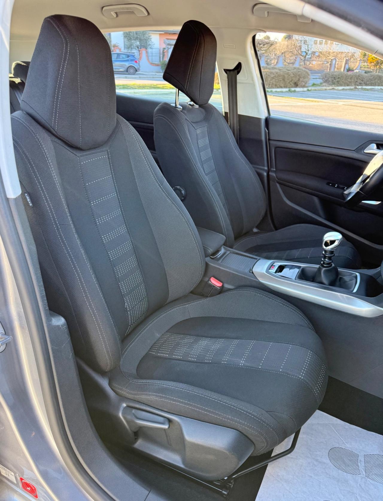 Peugeot 308 PureTech Turbo 130 S&S GT Line*Navi*Euro 6