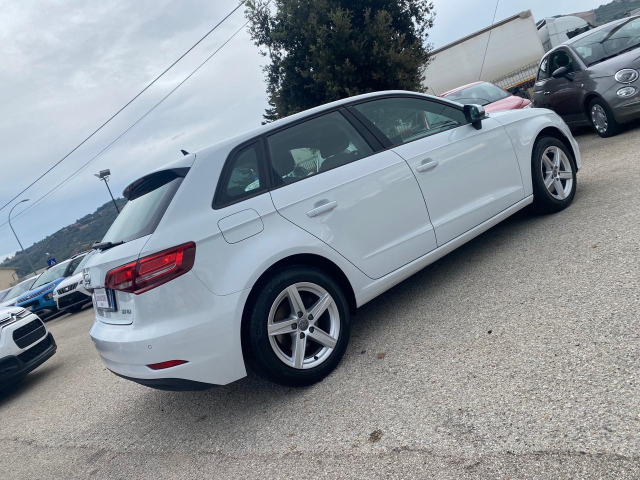 Audi A3 SPB 30 TDI Business 116cv