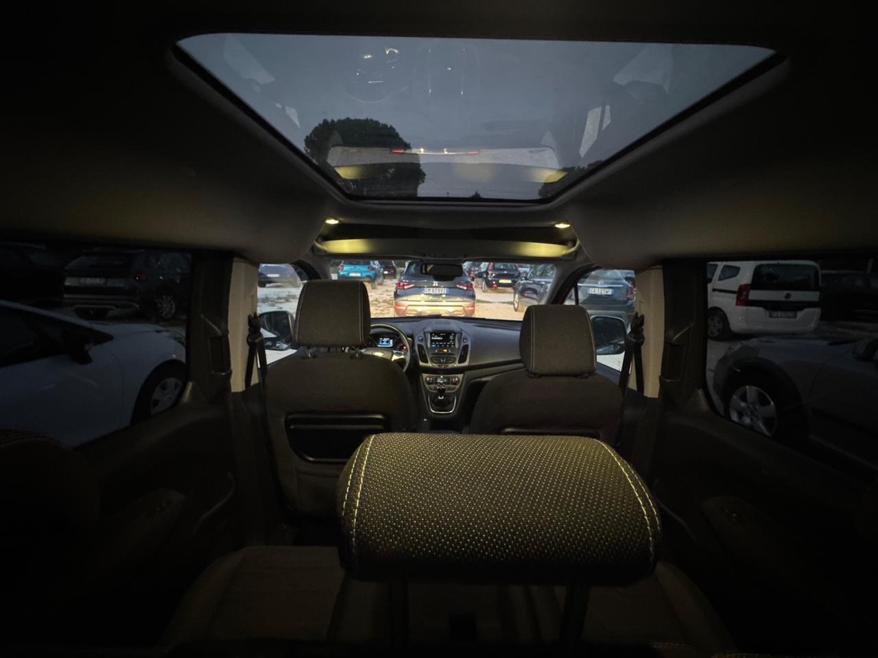 Ford Tourneo Connect 1.5 TDCi 120 CV Titanium