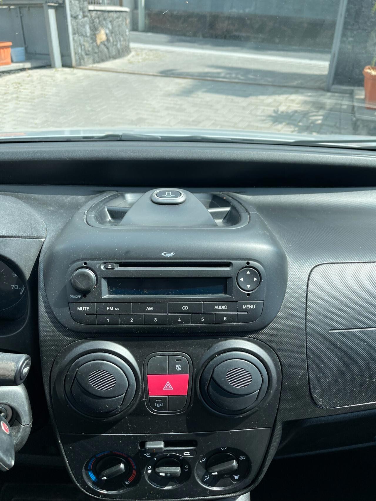 Fiat Qubo 1.3 MJT 75 CV Trekking