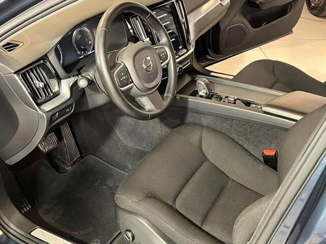 Volvo V60 B4 (d) Geartronic Momentum Business