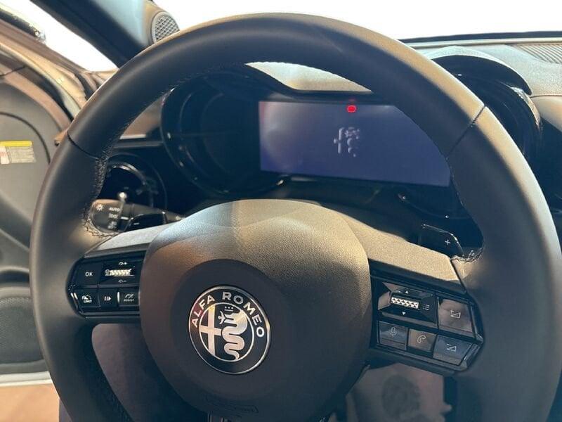 Alfa Romeo Junior Ibrida My25 Ibrida Q4 1.2 145cv Hybrid Edct6