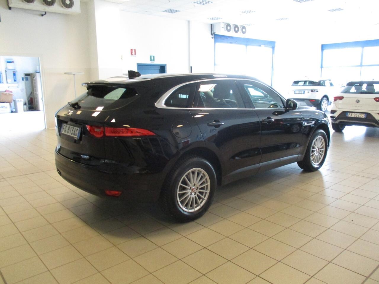 Jaguar F-Pace 2.0 D 180 CV AWD aut. Pure