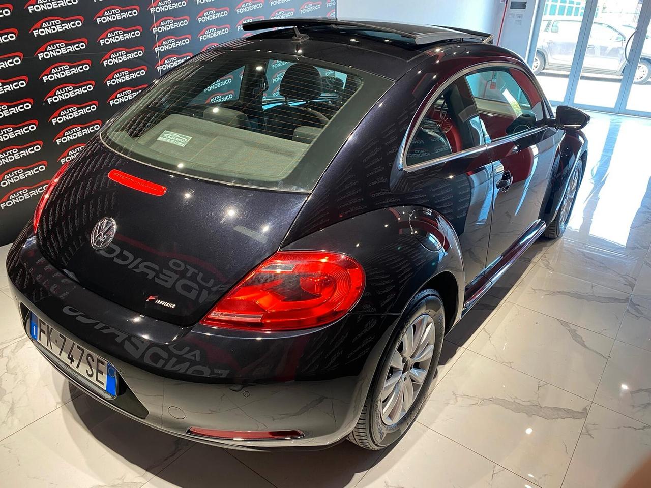 Volkswagen Maggiolino 1.6 Diesel - 2012