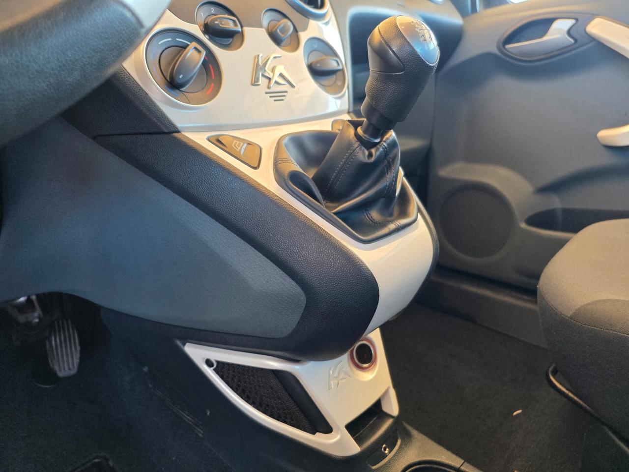 Ford Ka 1.2 8V 69CV Titanium