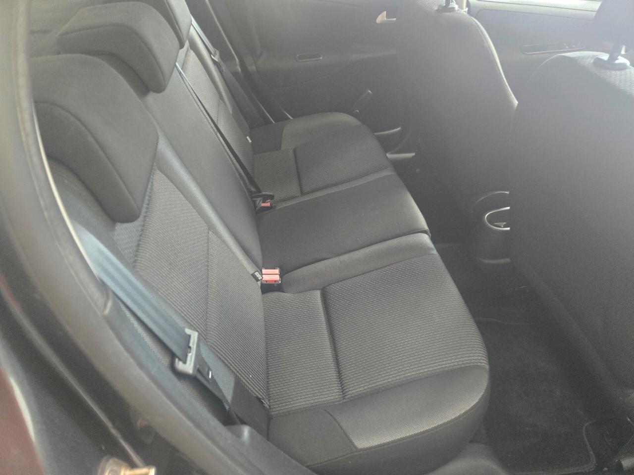Peugeot 207 1.6 8V HDi 93CV 5p. Special Edition