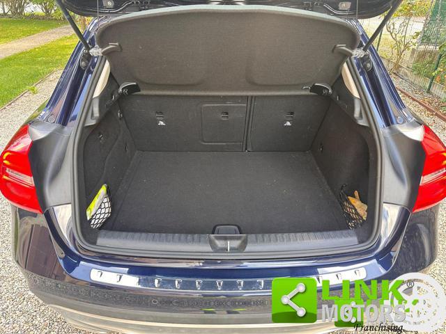 MERCEDES-BENZ GLA 180 D