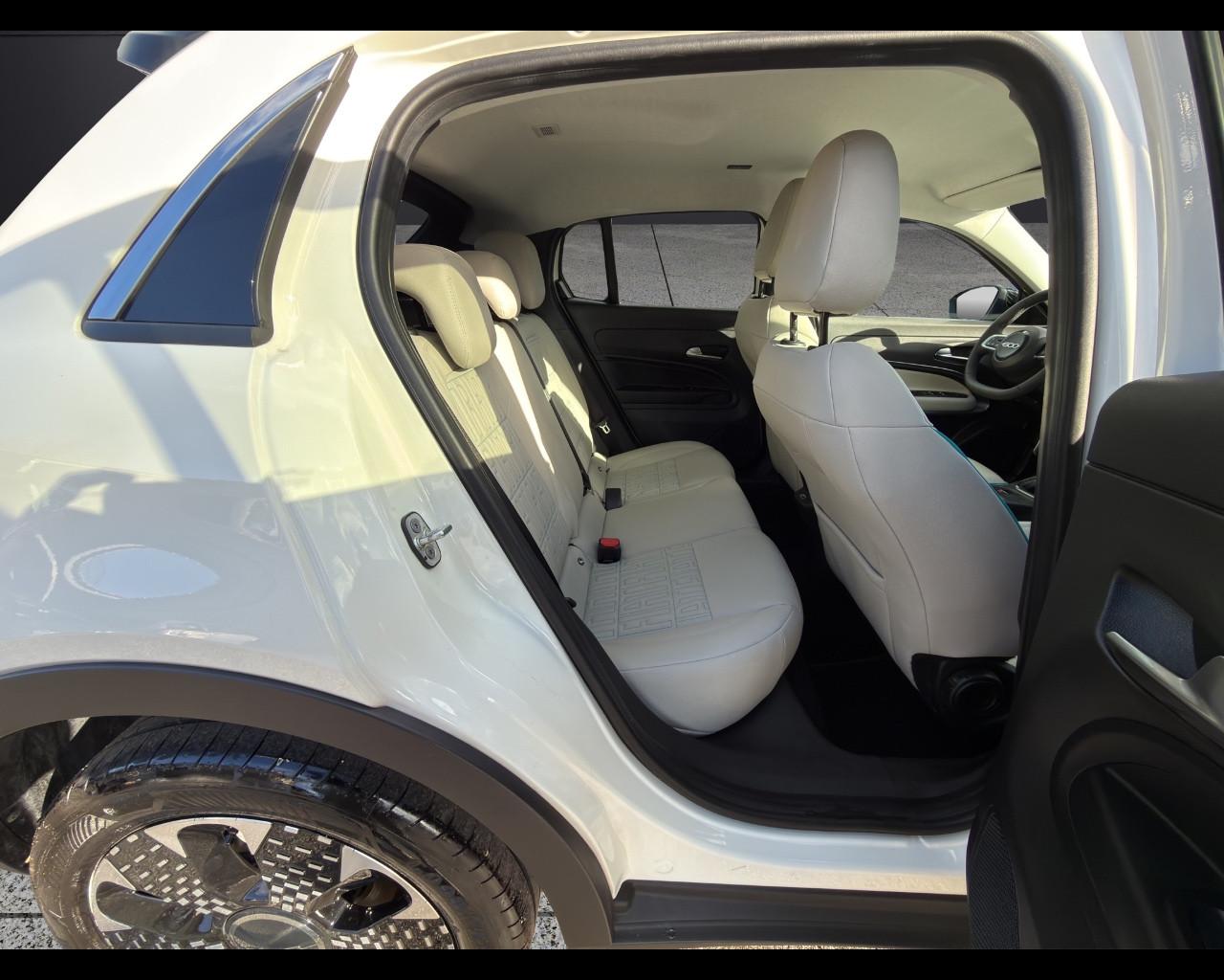 FIAT 600 Hybrid 110 CV DCT MHEV La Prima