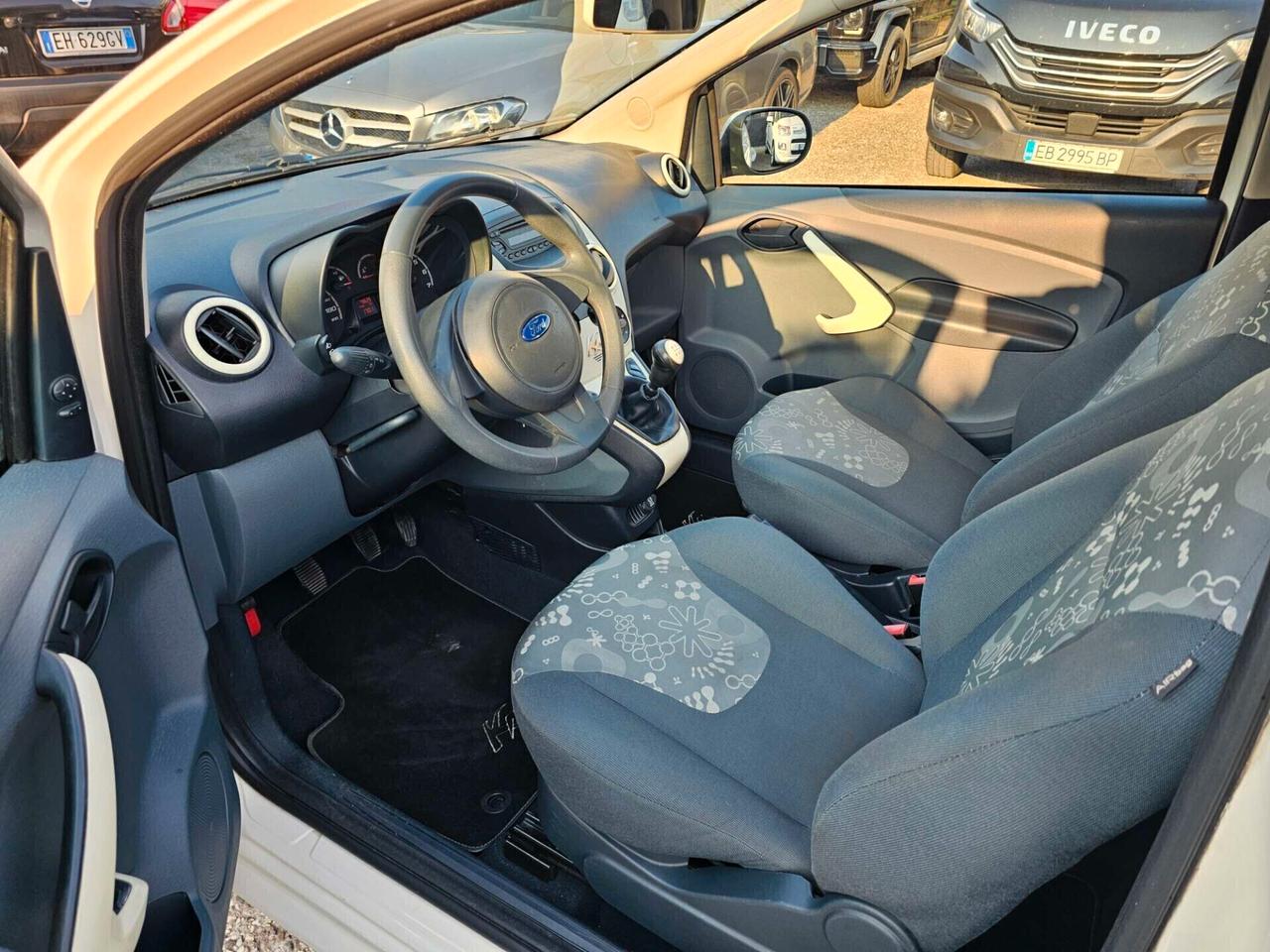 Ford Ka 1.2 8V 69CV Titanium Neopatentati
