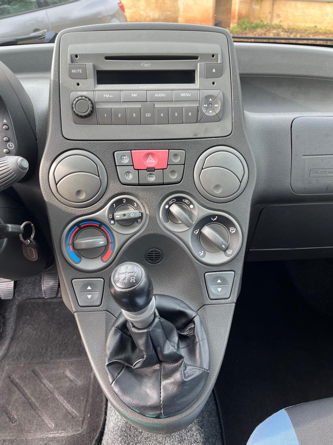 Fiat Panda 1.3 MJT 16V DPF 4x4 Climbing